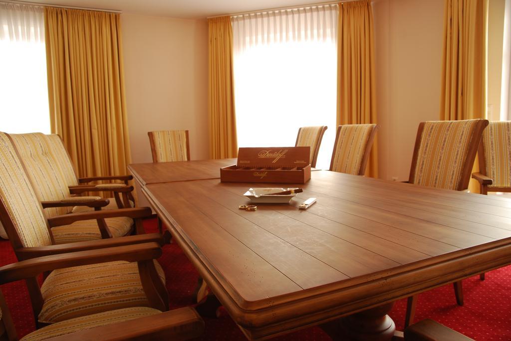 Muensterlaender Hof Otel Cloppenburg Dış mekan fotoğraf